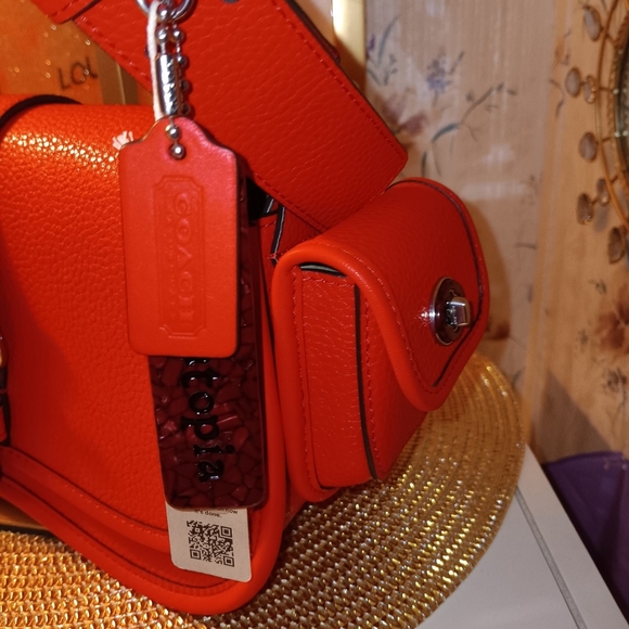 COACH COUCHTOPIA CARGO WAVY DINKY BAG IN ROSEBUD RED NEW!